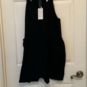 NWT Automet Black Sleeveless Jumper
